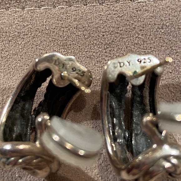 Authentic David Yurman Crossover Earrings - Picture 5 of 6